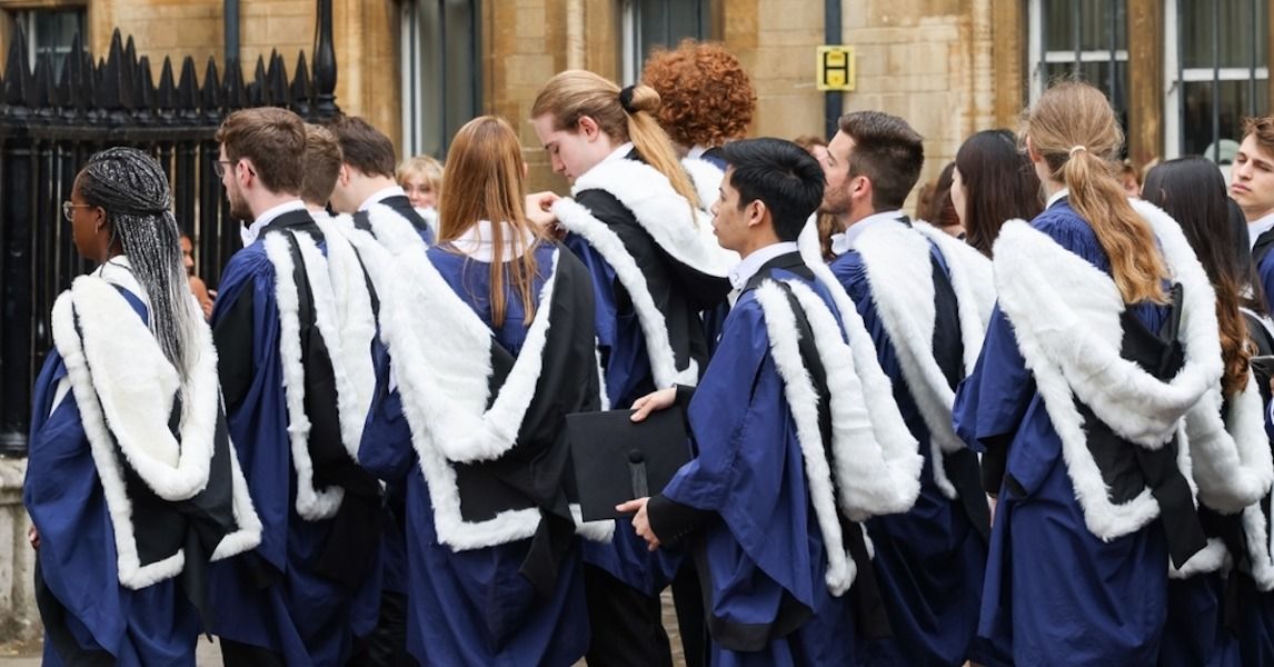 How UHNW Families are Navigating Oxbridge’s Private School Penalty with Private Tutoring